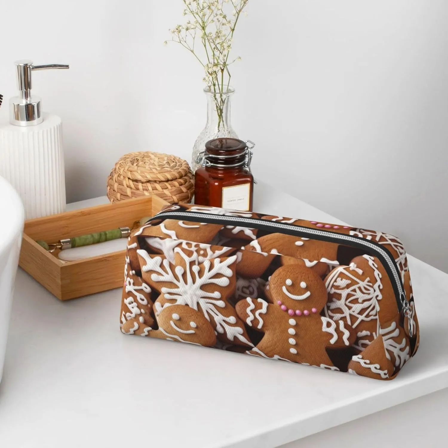 gingerbread Makeup Bag Travel Toiletry Bag Big Pencil Bags for Women Men Leather Zipper Coin Pouch Purse