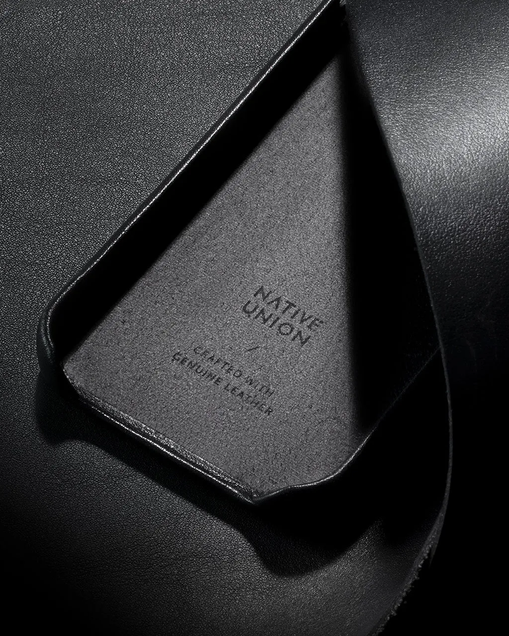Native Union Clic Classic Case for iPhone 13 Pro