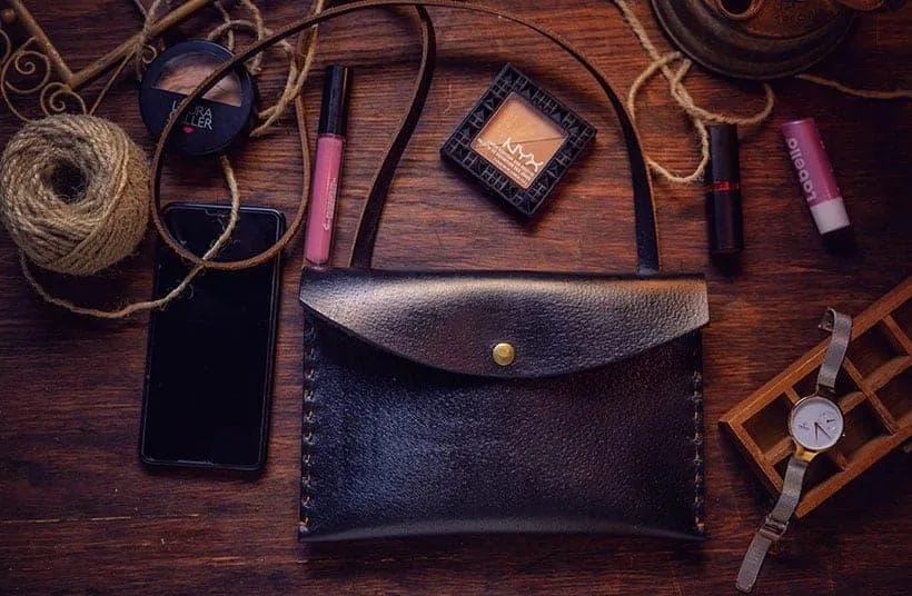 The Été (Black)- Crossbody Bag