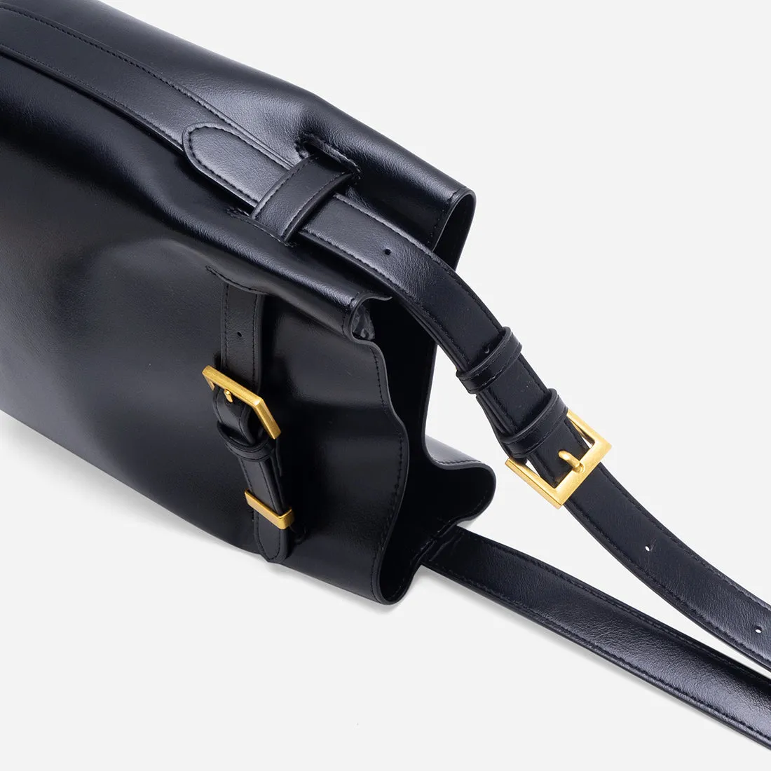 Zelia Bucket Bag