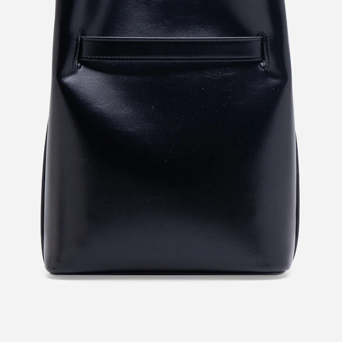 Zelia Bucket Bag